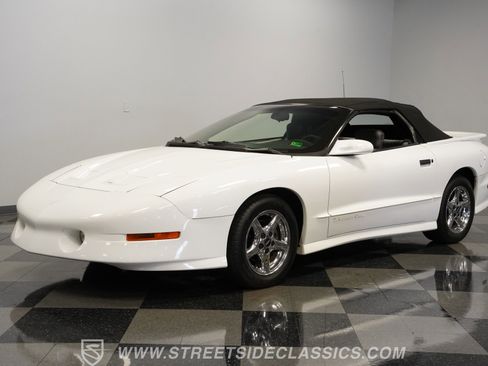 Used 1997 Pontiac Firebird Trans Am image 5