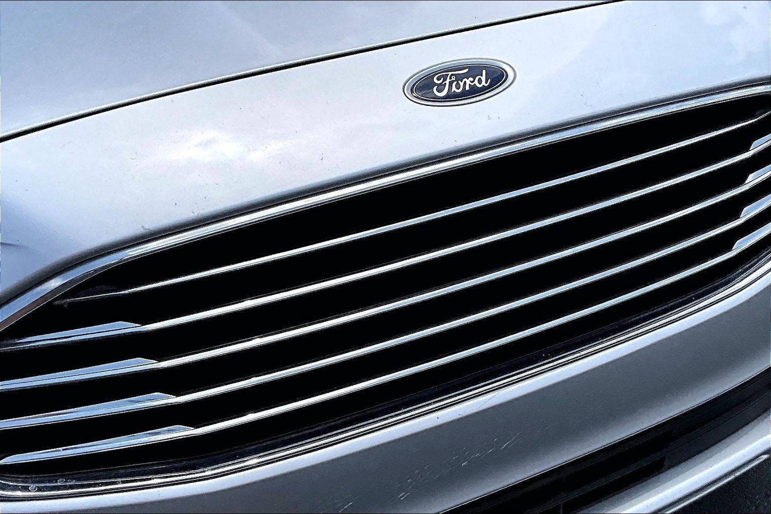 Used 2019 Ford Fusion SE FWD image 27