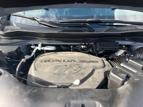 Used 2022 Honda Pilot Sport image 16