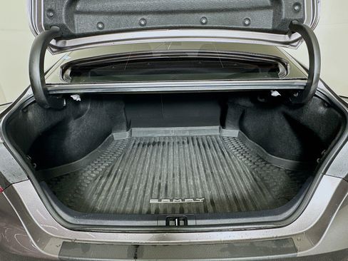 Used 2023 Toyota Camry SE image 27