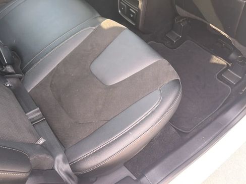 Used 2015 Ford Edge Sport w/ Equipment Group 401A AWD/4WD image 57