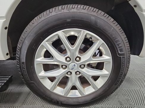 Used 2015 Ford Expedition Limited w/ Equipment Group 301A RWD image 46