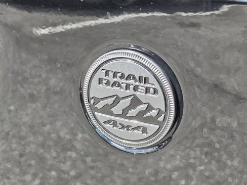 Used 2022 Jeep Wrangler Sport AWD/4WD image 16