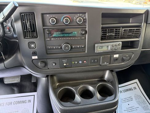 Used 2019 GMC Savana 3500 w/ Power Convenience Package RWD image 14