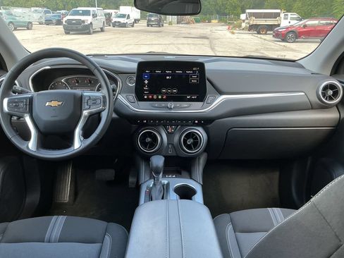 Used 2024 Chevrolet Blazer LT w/ Convenience Package FWD image 23