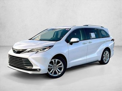 Used 2023 Toyota Sienna Platinum