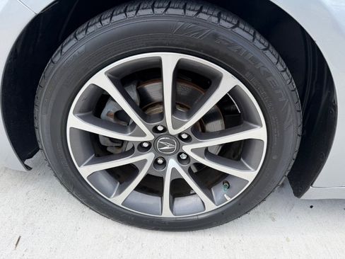 Used 2017 Acura TLX V6 w/ Technology Package FWD image 17