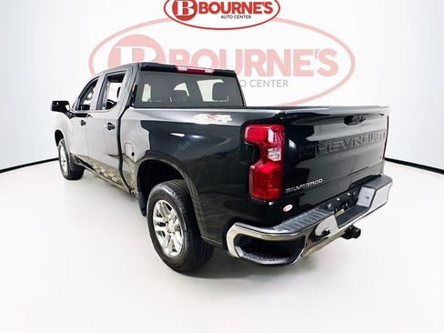 Used 2024 Chevrolet Silverado 1500 LT AWD/4WD image 8