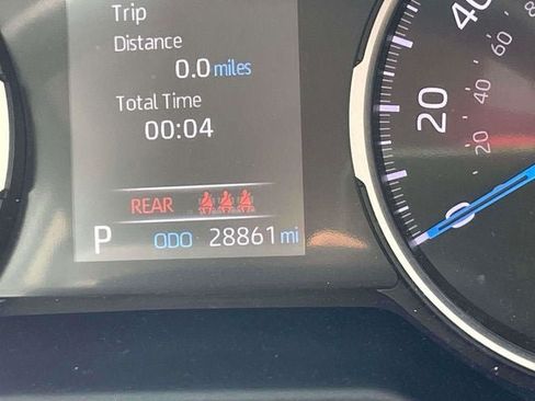 Used 2022 Toyota RAV4 LE AWD/4WD image 28