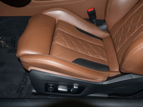 Used 2022 BMW M8 Competition w/ Driving Assistance Package AWD/4WD image 18