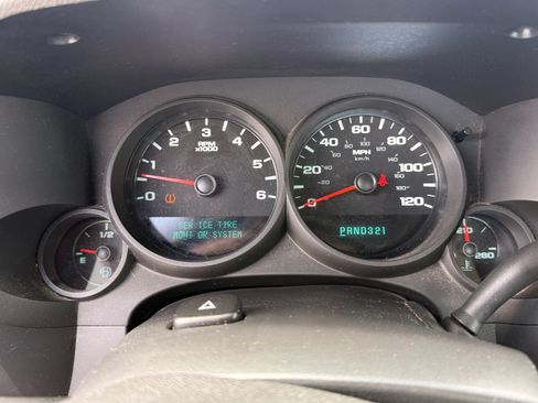 Used 2012 Chevrolet Silverado 1500 W/T RWD image 14