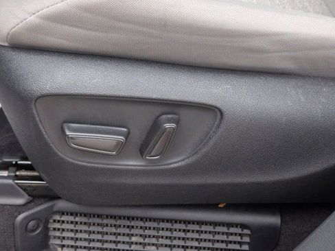 Used 2024 Toyota Sienna LE image 14