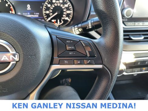 Used 2023 Nissan Altima 2.5 SV image 32