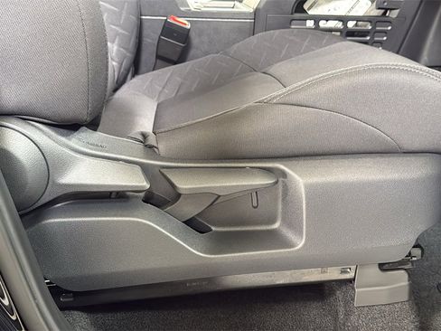 Certified 2025 Toyota Tacoma SR5 image 20