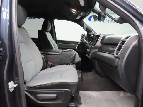 Used 2021 RAM 1500 Big Horn image 25