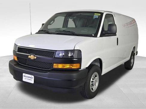 New 2026 Chevrolet Express 2500 w/ Communications Package RWD image 3