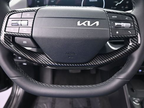 Used 2025 Kia K4 EX FWD image 30