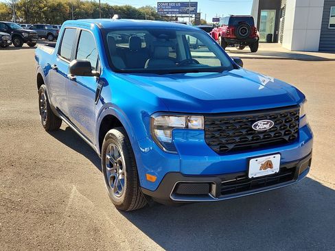 New 2025 Ford Maverick XLT w/ Equipment Group 302A AWD/4WD image 6