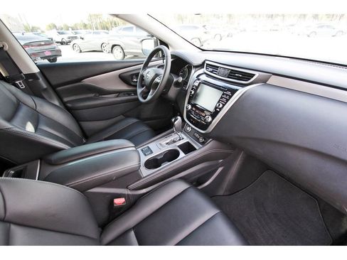 Used 2023 Nissan Murano SV image 30