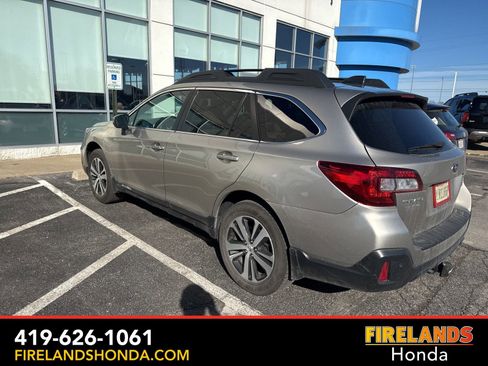Used 2018 Subaru Outback 3.6R Limited image 3