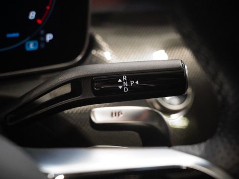 Used 2025 Mercedes-Benz C 43 AMG 4MATIC Sedan image 23