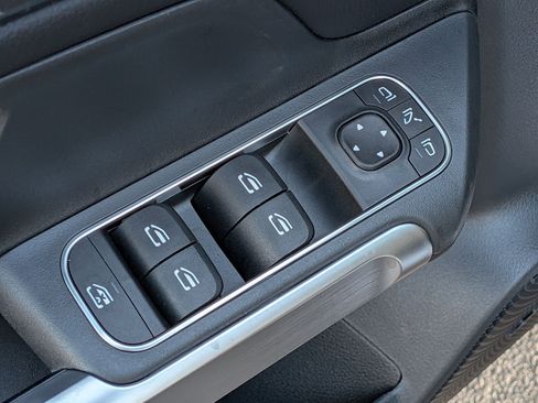 New 2026 Mercedes-Benz GLB 250 image 16