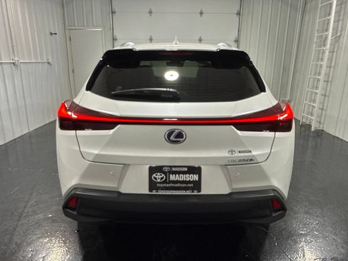 Used 2020 Lexus UX 250h w/ Premium Package AWD/4WD image 48