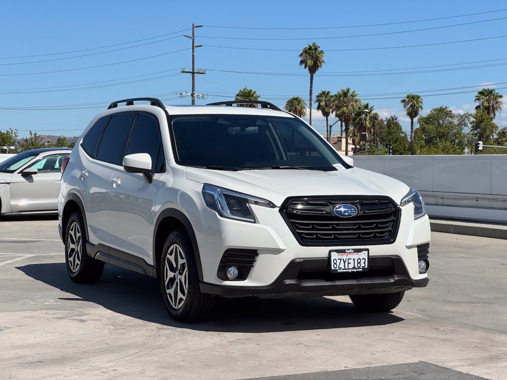 Used 2022 Subaru Forester Premium w/ Popular Package #1 AWD/4WD image 4