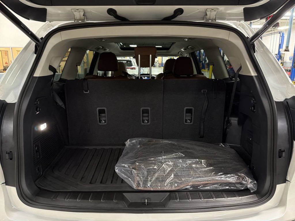 Used 2025 Subaru Ascent Touring AWD/4WD image 28