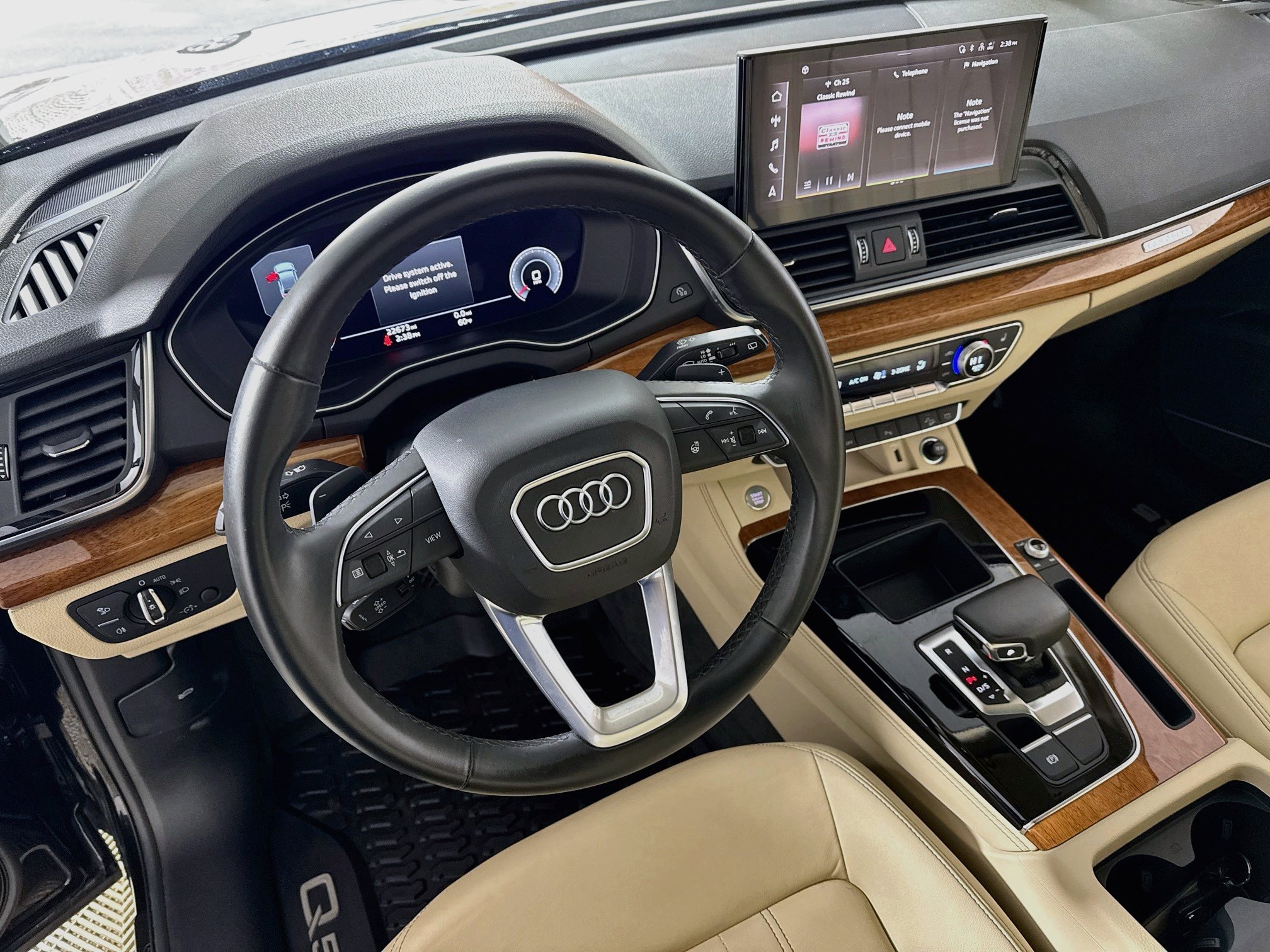 Used 2023 Audi Q5 2.0T Premium Plus w/ Premium Plus Package AWD/4WD image 23