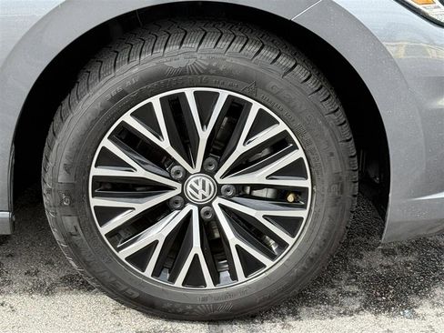 Used 2021 Volkswagen Jetta S image 9