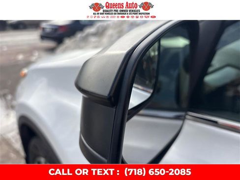 Used 2017 Toyota RAV4 LE image 30