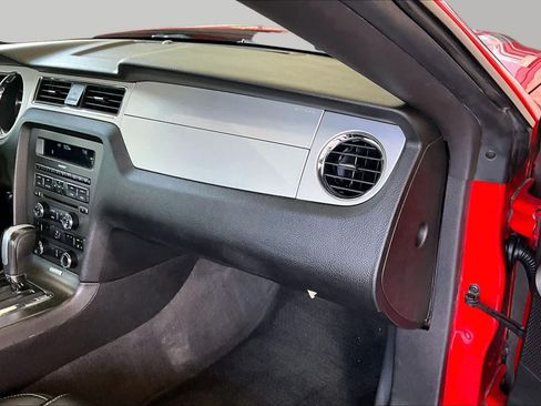 Used 2013 Ford Mustang GT Premium w/ Security Pkg RWD image 15