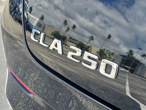 Used 2023 Mercedes-Benz CLA 250 image 8
