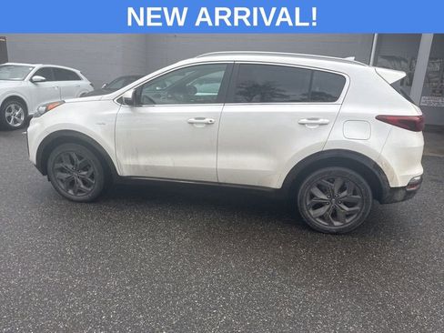 Used 2021 Kia Sportage S image 12