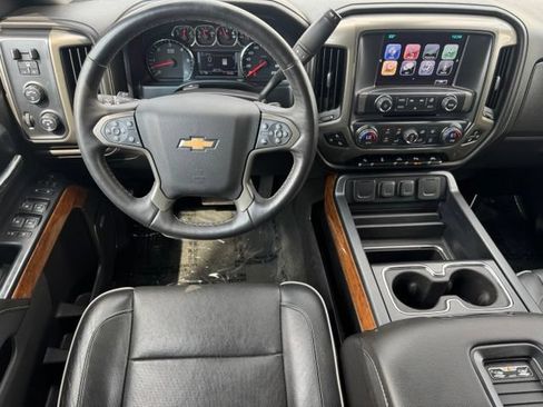 Used 2017 Chevrolet Silverado 1500 High Country AWD/4WD image 13