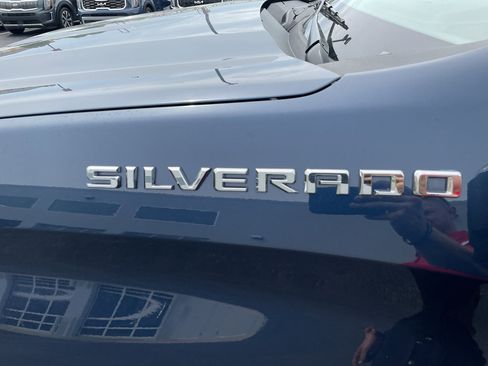 Used 2023 Chevrolet Silverado 1500 LT AWD/4WD image 26