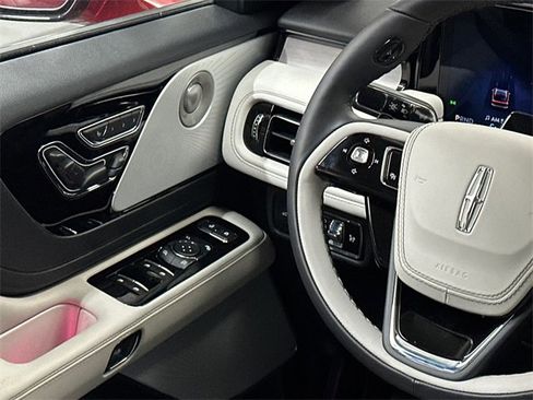 New 2026 Lincoln Aviator Reserve image 24