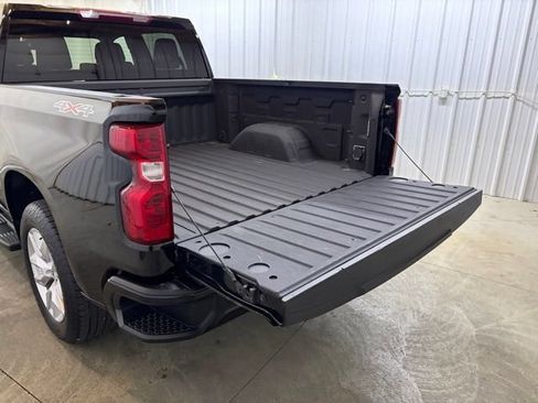Used 2023 Chevrolet Silverado 1500 Custom AWD/4WD image 11