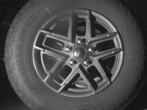 Used 2025 Jeep Wrangler Unlimited Sport AWD/4WD image 14