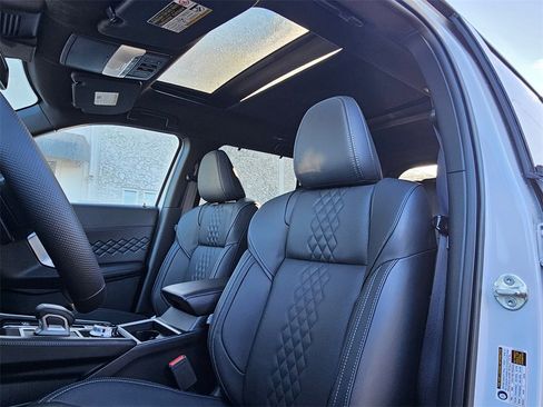 New 2025 Mitsubishi Outlander SEL Black Edition image 18