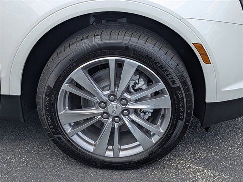 New 2025 Cadillac XT5 Premium Luxury image 11