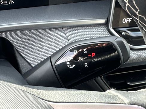 Certified 2025 Volkswagen Tiguan S w/ 18" Wheel Package image 20