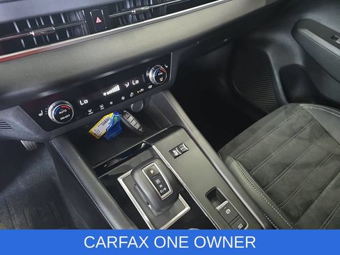 Used 2023 Mitsubishi Outlander 4WD Plug-In Hybrid image 25