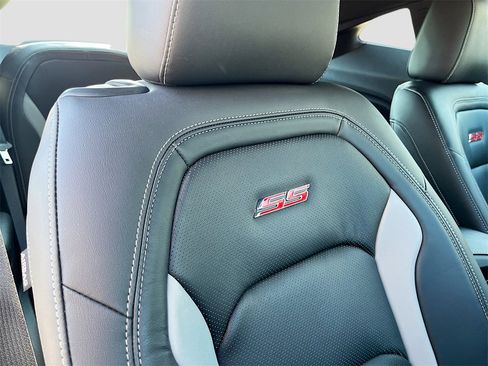 Used 2023 Chevrolet Camaro SS image 34