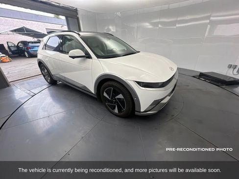 Used 2025 Hyundai Ioniq 5 Limited RWD image 8