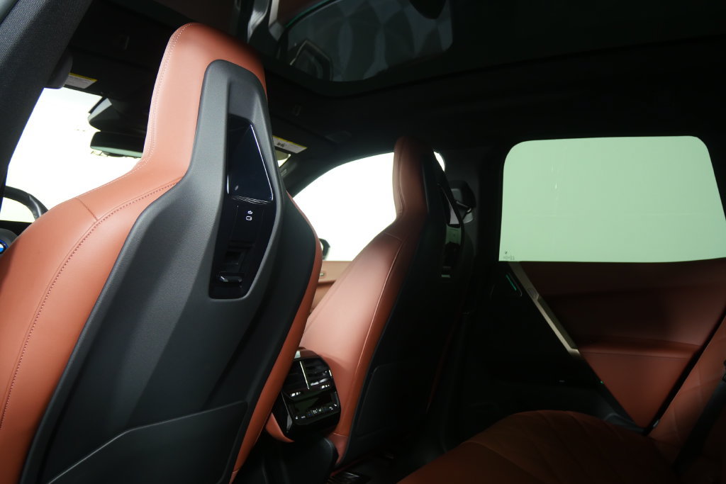 Used 2024 BMW iX M60 AWD/4WD image 20