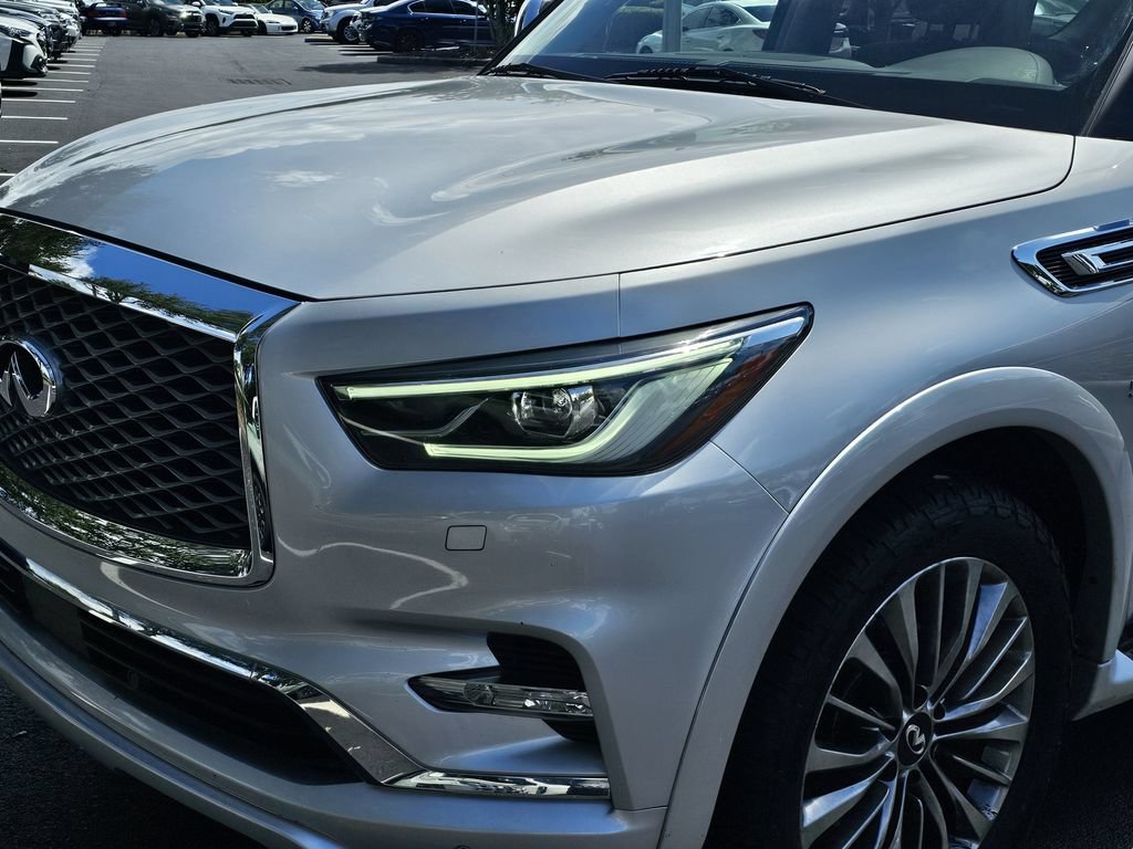 Used 2018 INFINITI QX80 4WD w/ Deluxe Technology Package image 6