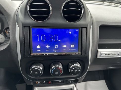 Used 2016 Jeep Compass 4WD image 28