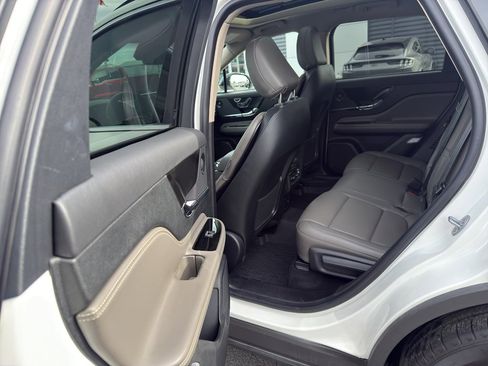 Used 2025 Lincoln Corsair Reserve w/ Equipment Group 202A image 14